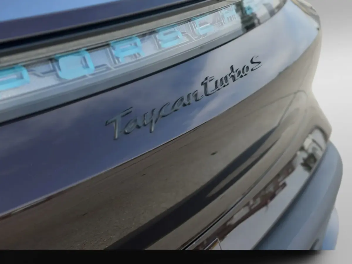 Turbo S 93 kWh VOLL!! (2e Eig, Dealer OndH, Carbon Pakket, Passagier Display, Bose, StoelVent, Sport Chrono, Etc)