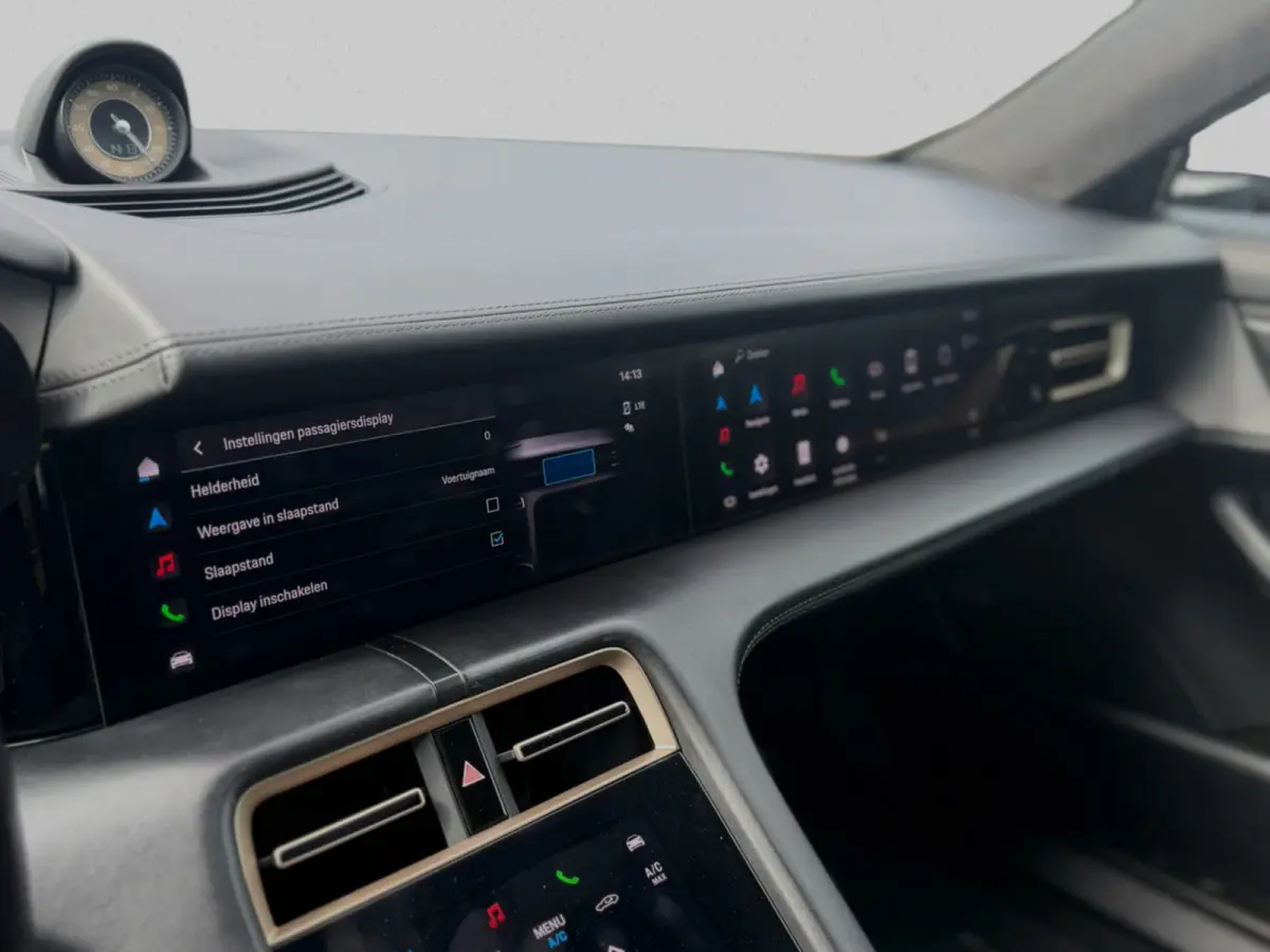 Turbo S 93 kWh VOLL!! (2e Eig, Dealer OndH, Carbon Pakket, Passagier Display, Bose, StoelVent, Sport Chrono, Etc)