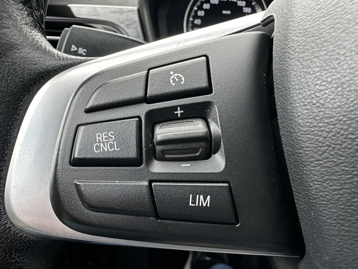 sDrive20i High Executive Memory|Pano|HiFi|HUD