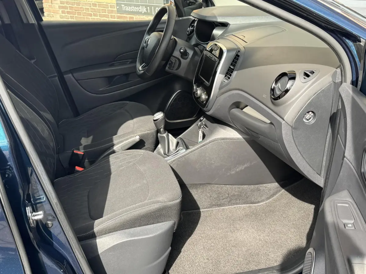 TCe 90 Limited CARPLAY/CRUISE/LED/LMV/NL-AUTO/1E EIG./63.000 KM!