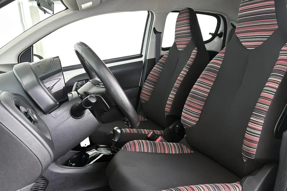 1.0 VTi Feel Automaat Airco Elektrische Ramen