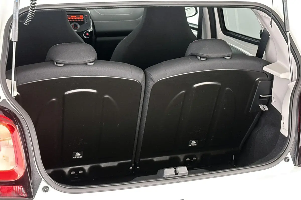 1.0 VTi Feel Automaat Airco Elektrische Ramen