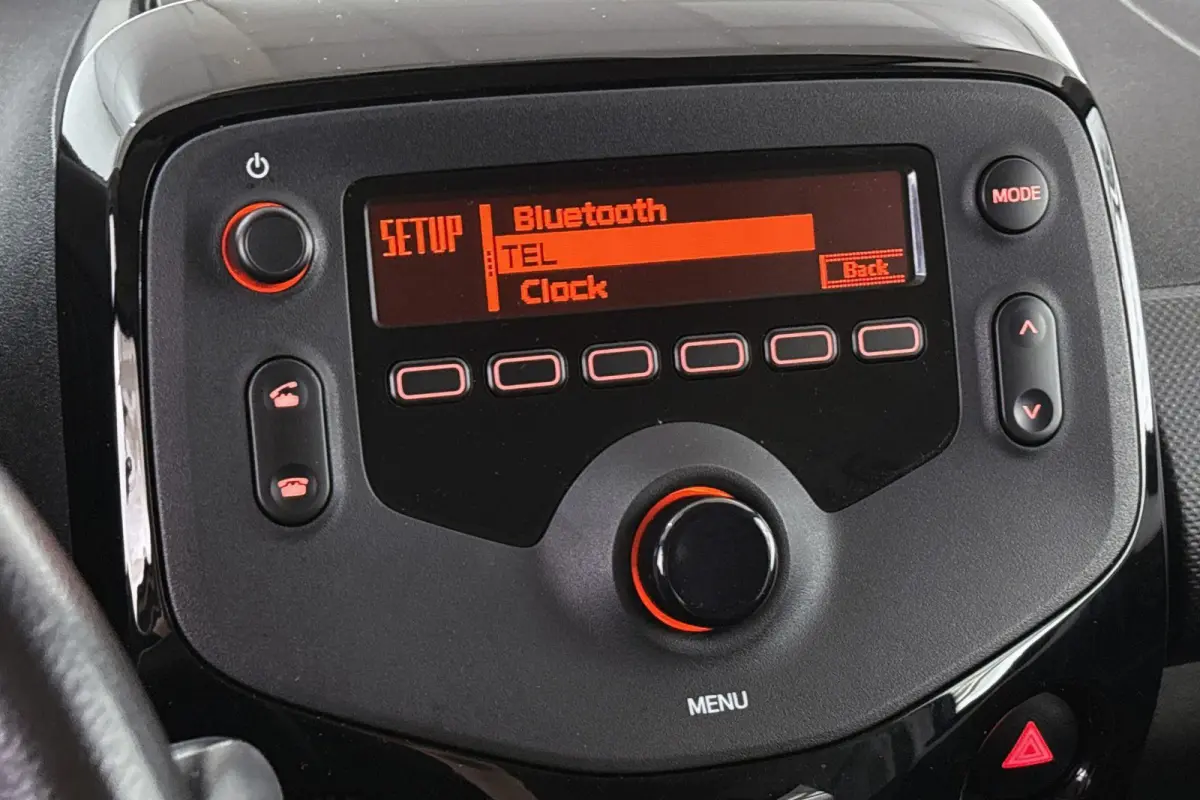 1.0 VTi Feel Automaat Airco Elektrische Ramen