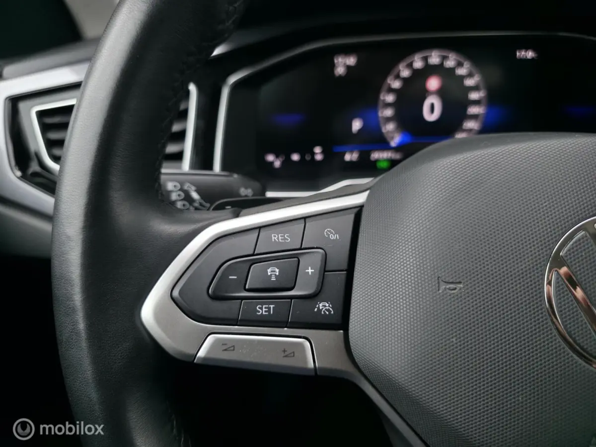 1.0 TSI / Alcantara / Stoelv. / Navi / Carpl.