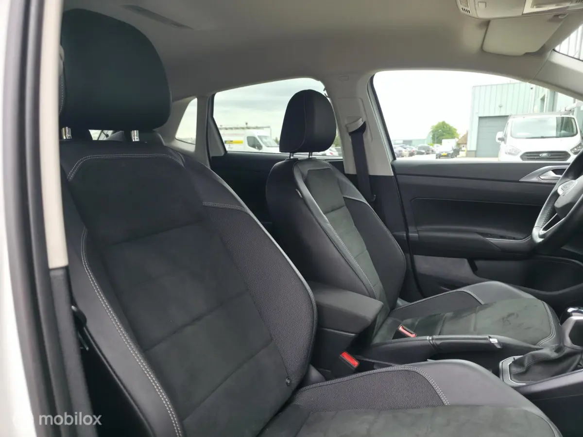 1.0 TSI / Alcantara / Stoelv. / Navi / Carpl.