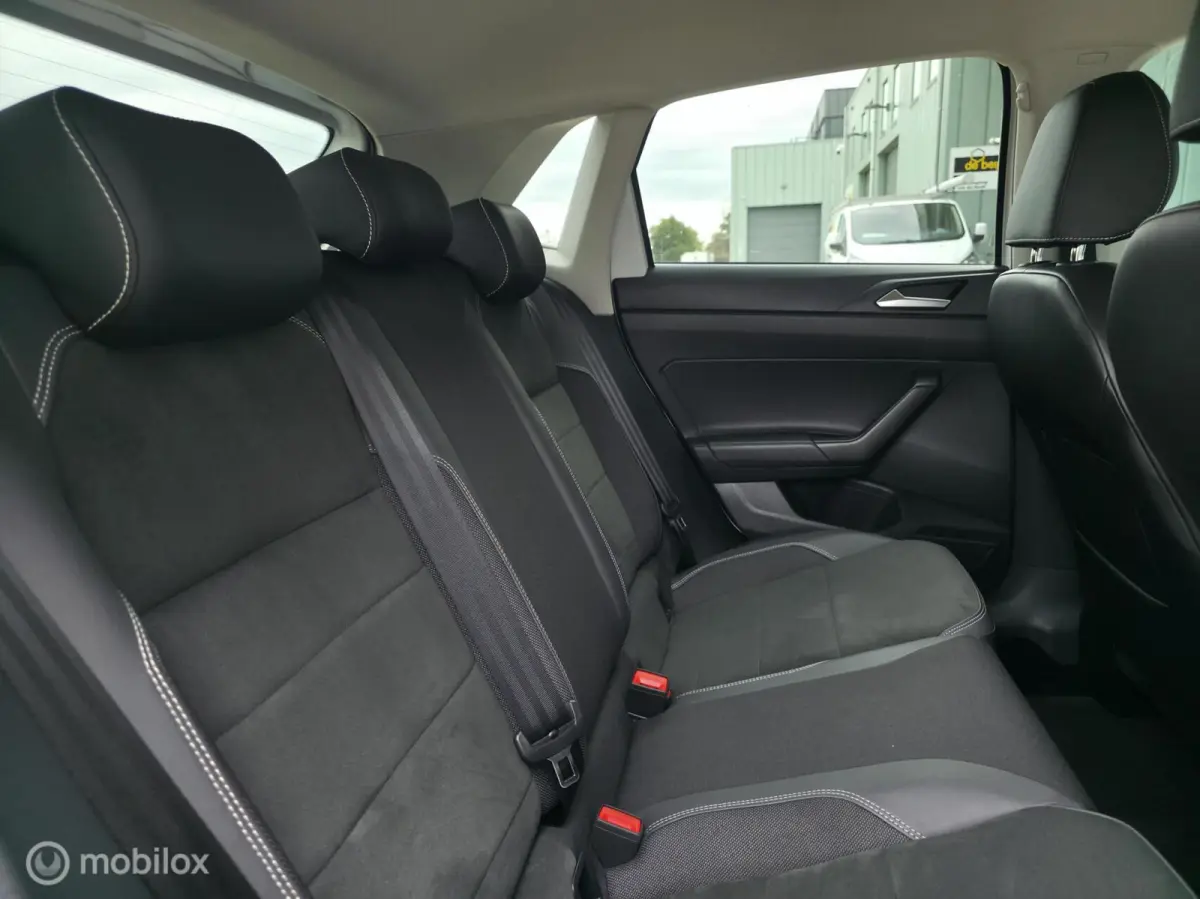 1.0 TSI / Alcantara / Stoelv. / Navi / Carpl.
