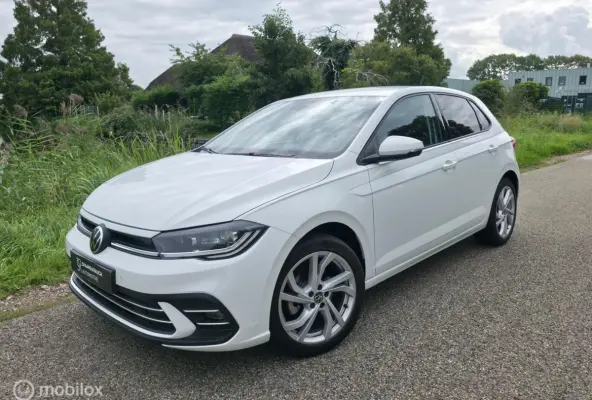 1.0 TSI / Alcantara / Stoelv. / Navi / Carpl.