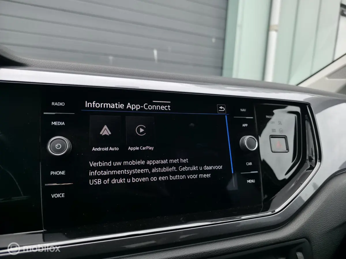 1.0 TSI / Alcantara / Stoelv. / Navi / Carpl.