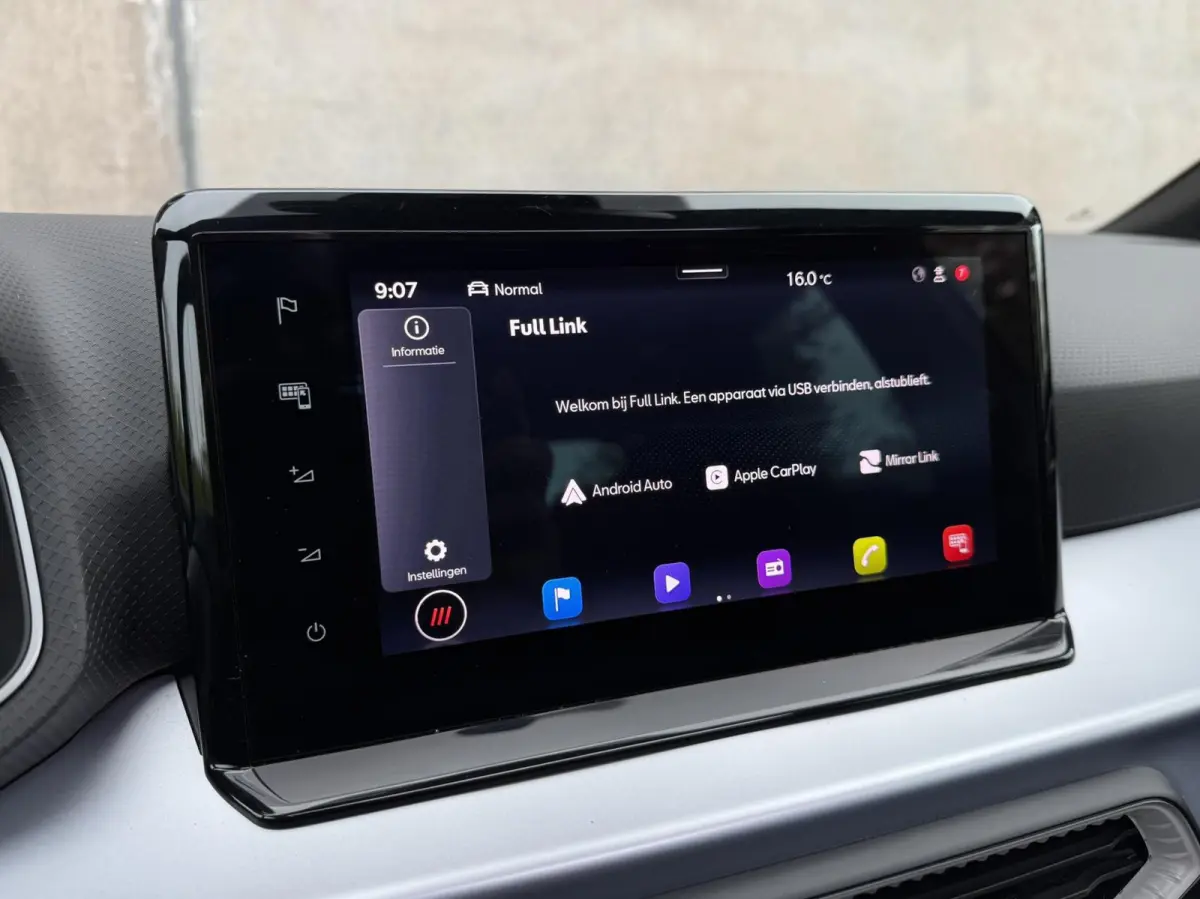 1.0 EcoTSI FR Plus Connect | Panorama dak | Full LED | Adaptieve Cruise | Stoelverwarming | Climate control |