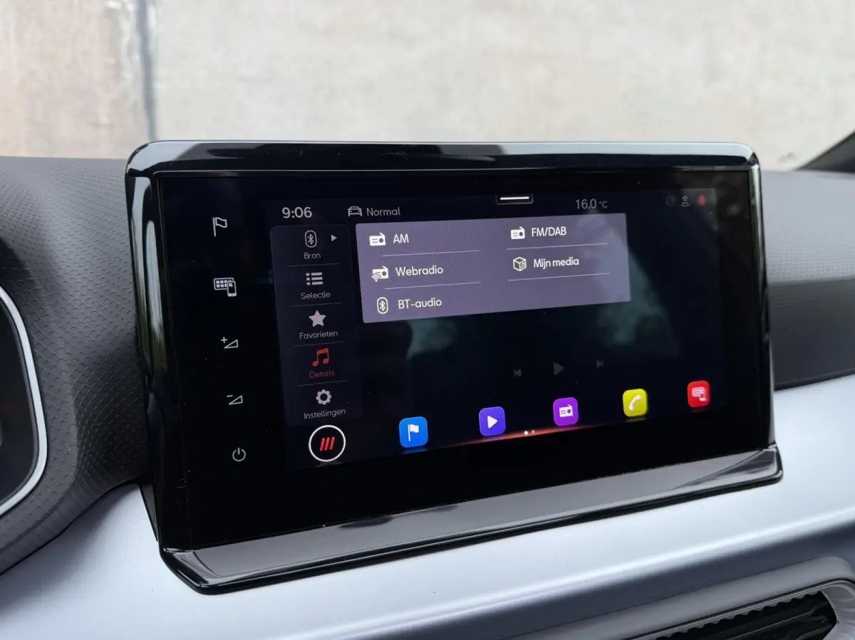 1.0 EcoTSI FR Plus Connect | Panorama dak | Full LED | Adaptieve Cruise | Stoelverwarming | Climate control |
