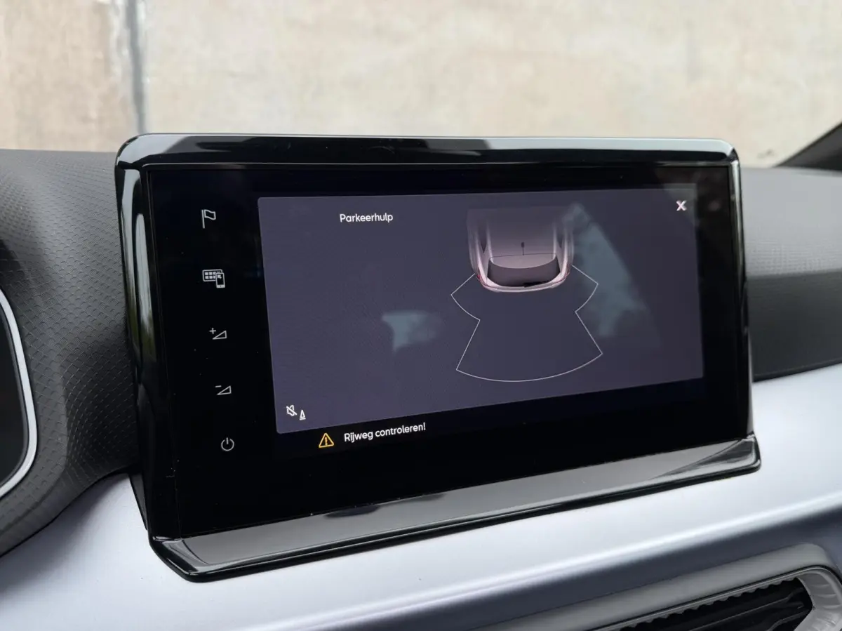 1.0 EcoTSI FR Plus Connect | Panorama dak | Full LED | Adaptieve Cruise | Stoelverwarming | Climate control |