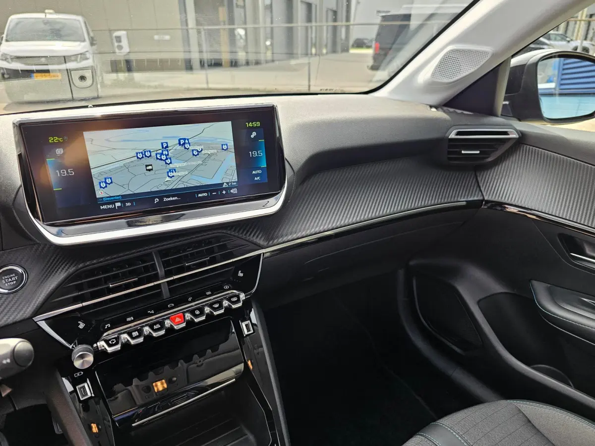 EV Allure Pack 50 kWh | Achterbank in delen neerklapbaar | Achteruitrijcamera | Airco (automatisch)Apple Carplay/Android Auto|telefoonintegratie premium,navigatie,voorstoelen verwarmbaar