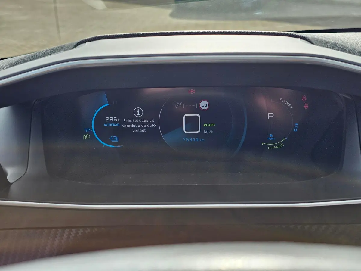 EV Allure Pack 50 kWh | Achterbank in delen neerklapbaar | Achteruitrijcamera | Airco (automatisch)Apple Carplay/Android Auto|telefoonintegratie premium,navigatie,voorstoelen verwarmbaar