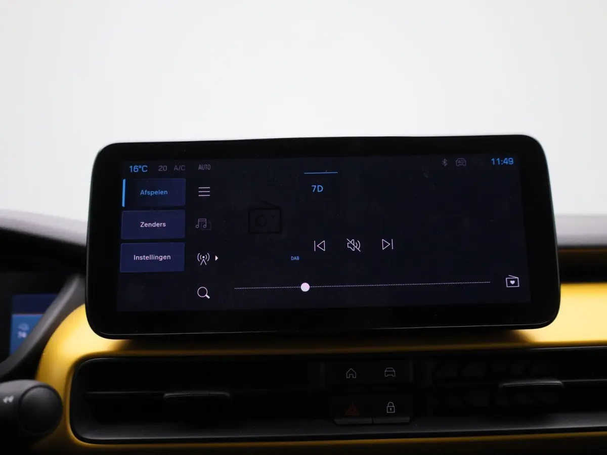 Longitude 54 kWh | Navigatie | Camera | Stoelverwarming | Parkeersensoren Voor/Achter | Apple Carplay&Android Auto