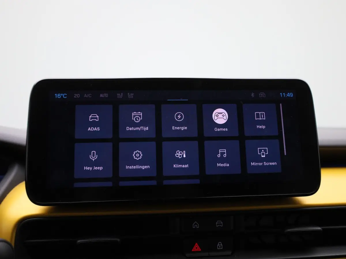 Longitude 54 kWh | Navigatie | Camera | Stoelverwarming | Parkeersensoren Voor/Achter | Apple Carplay&Android Auto