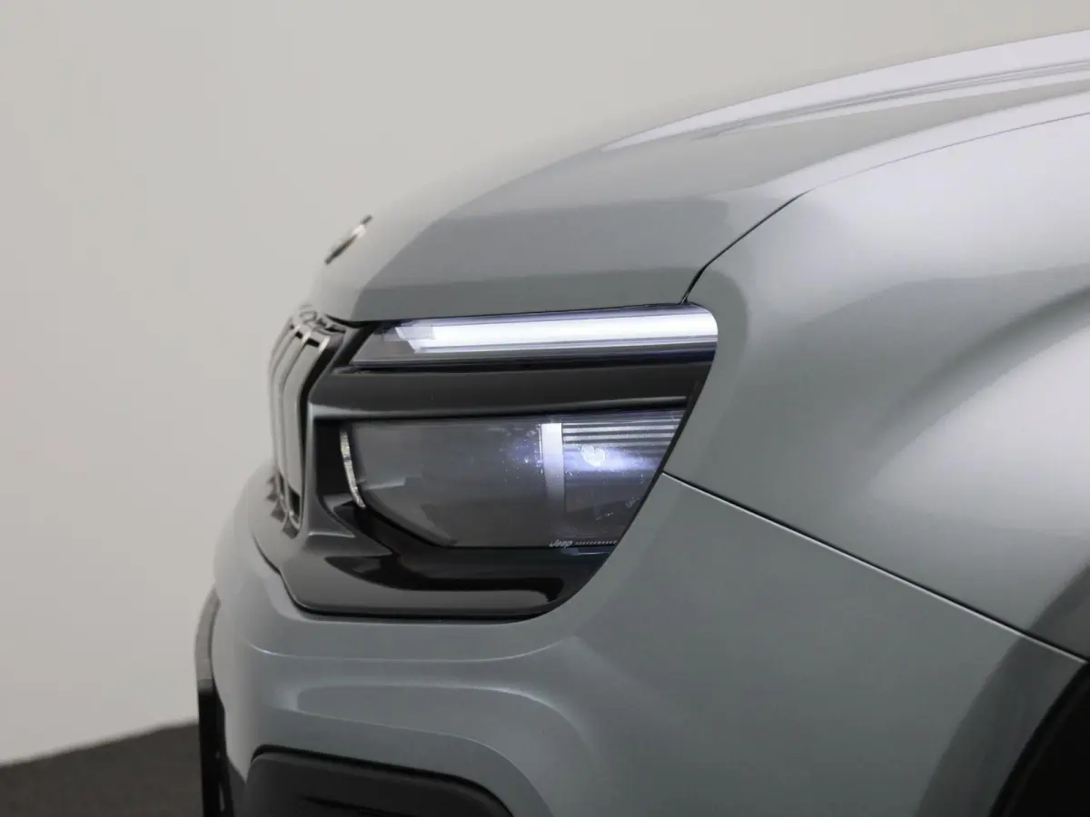 Longitude 54 kWh | Navigatie | Camera | Stoelverwarming | Parkeersensoren Voor/Achter | Apple Carplay&Android Auto