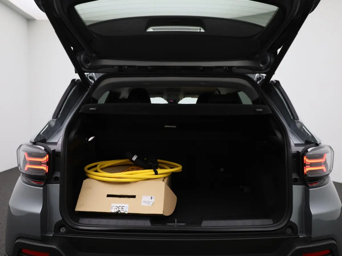 Longitude 54 kWh | Navigatie | Camera | Stoelverwarming | Parkeersensoren Voor/Achter | Apple Carplay&Android Auto