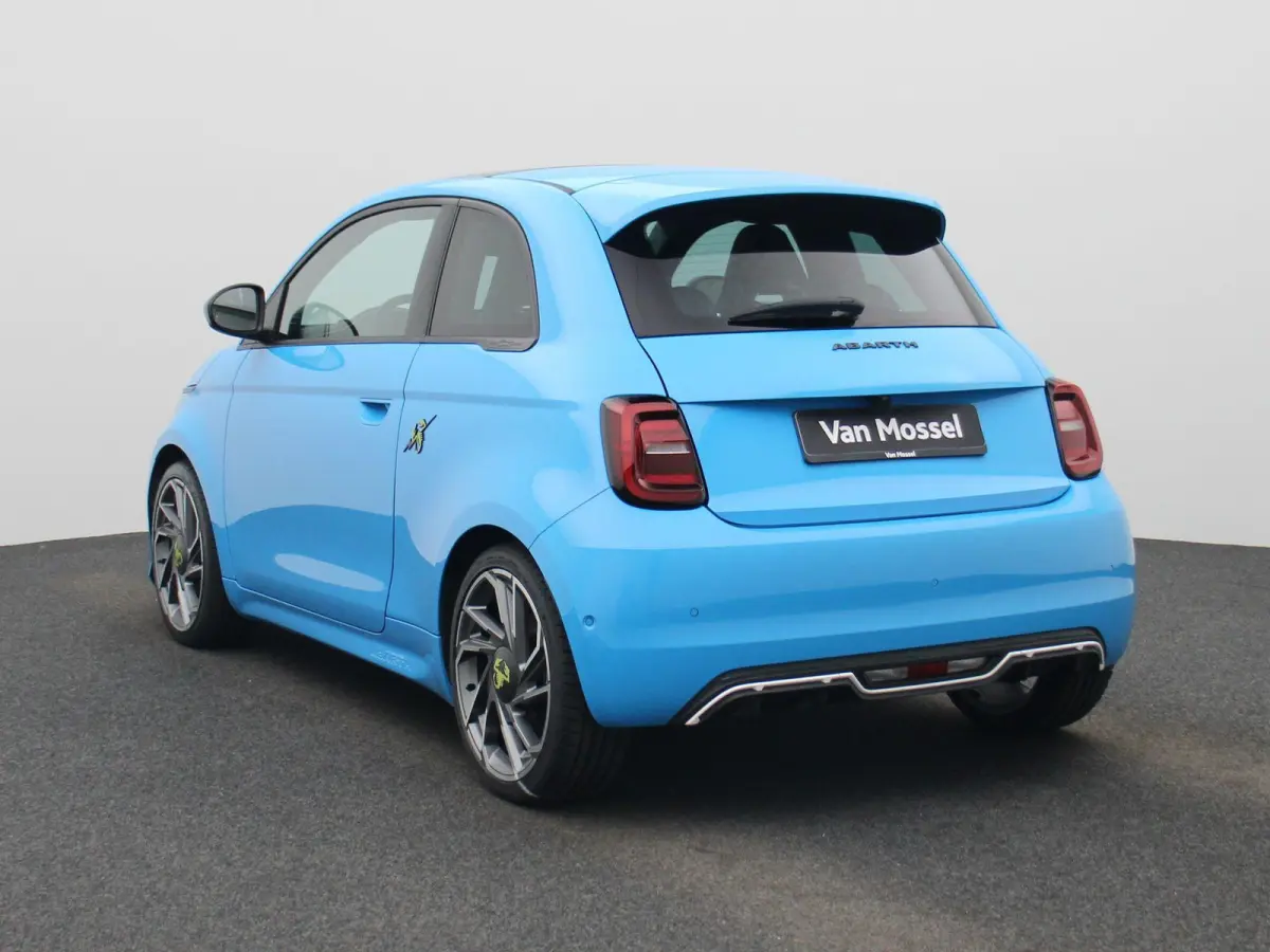 Abarth Scorpionissima 42 kWh