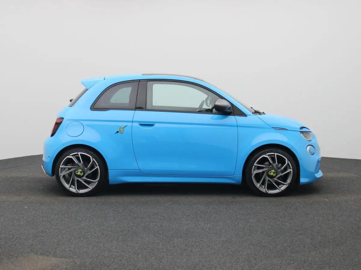 Abarth Scorpionissima 42 kWh