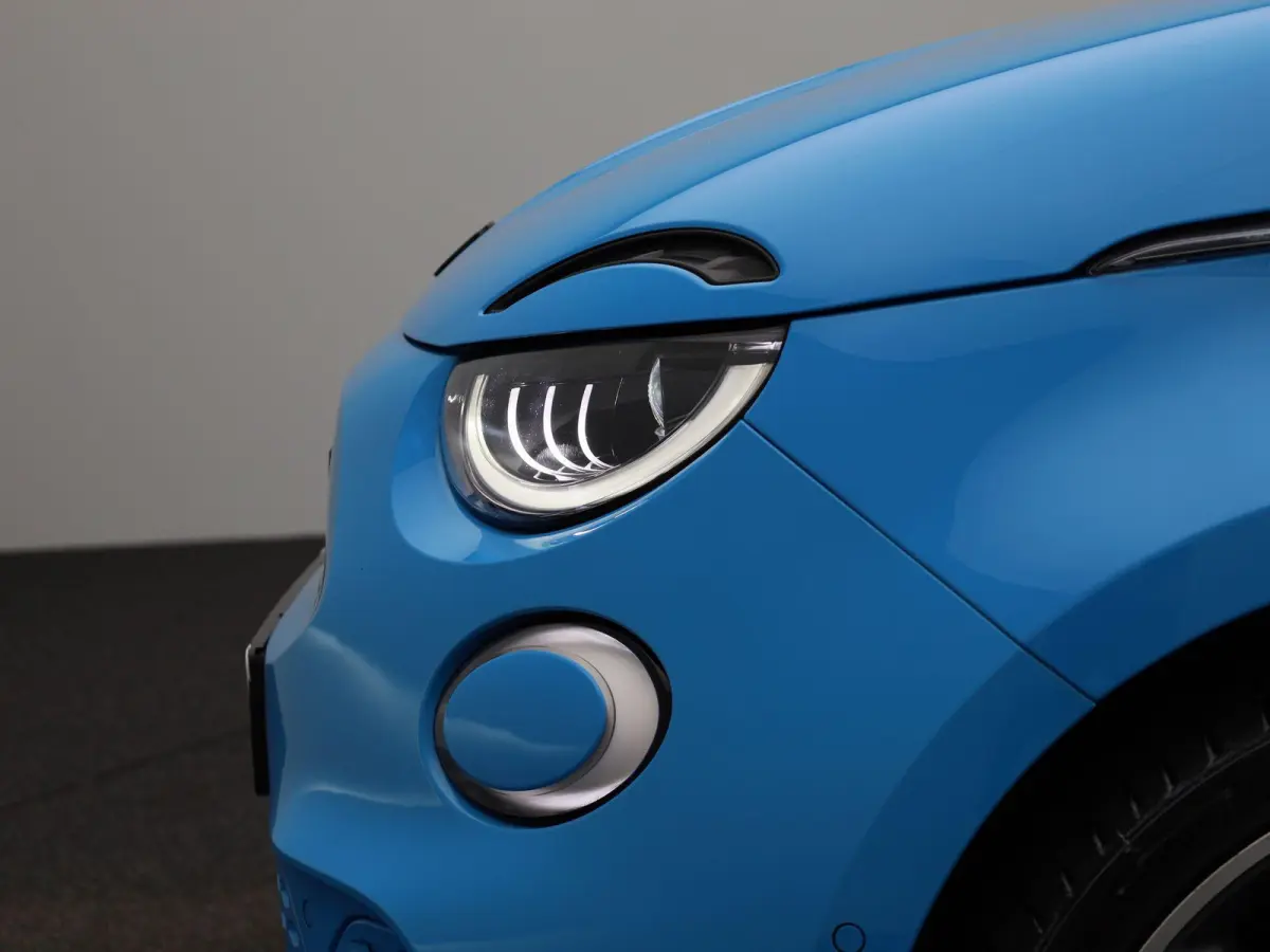 Abarth Scorpionissima 42 kWh