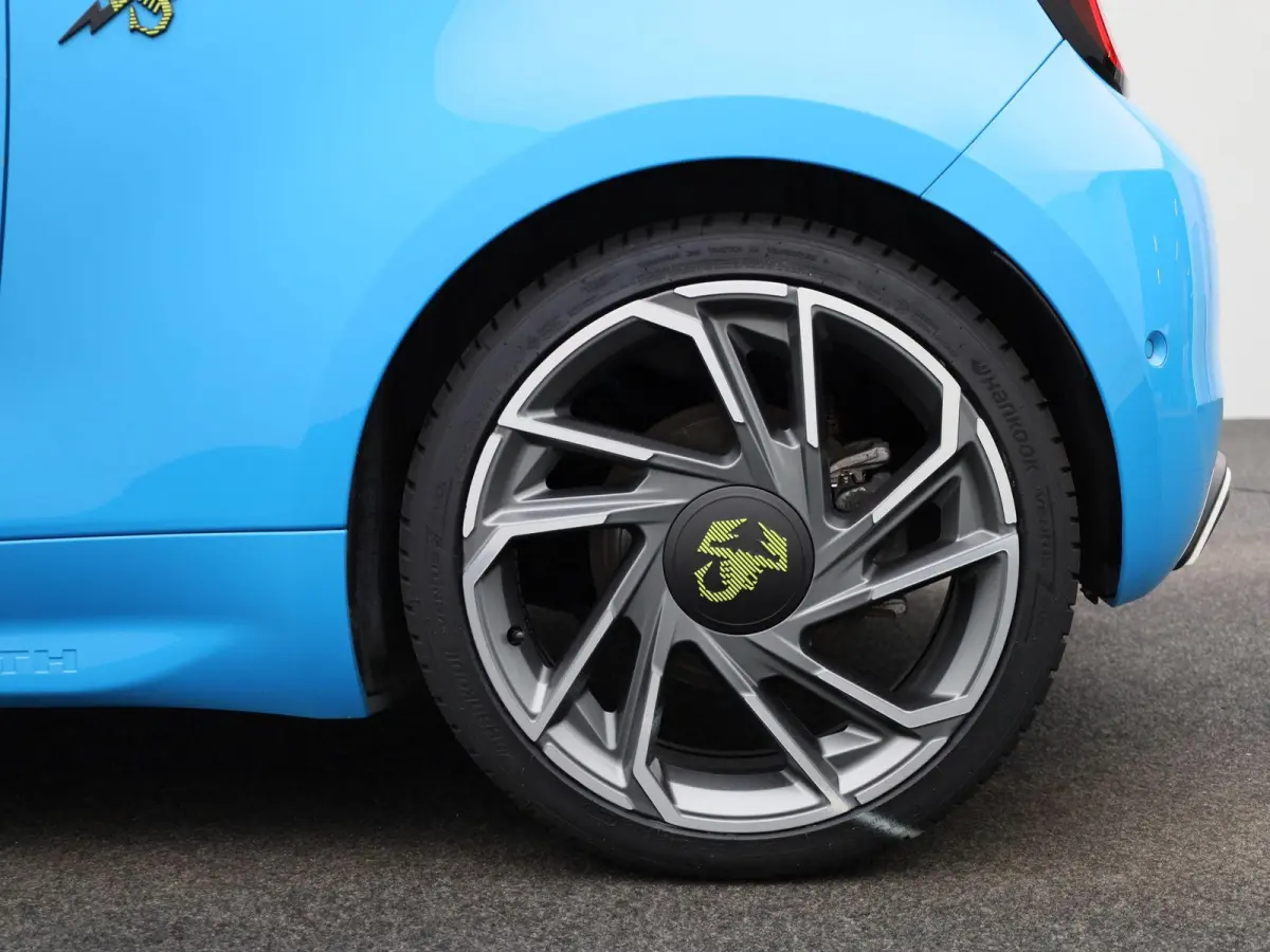 Abarth Scorpionissima 42 kWh