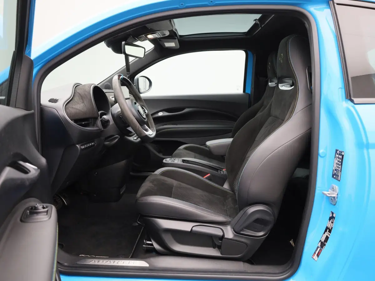 Abarth Scorpionissima 42 kWh