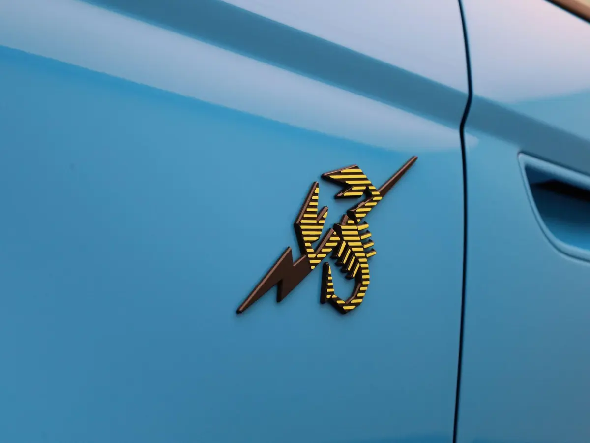 Abarth Scorpionissima 42 kWh