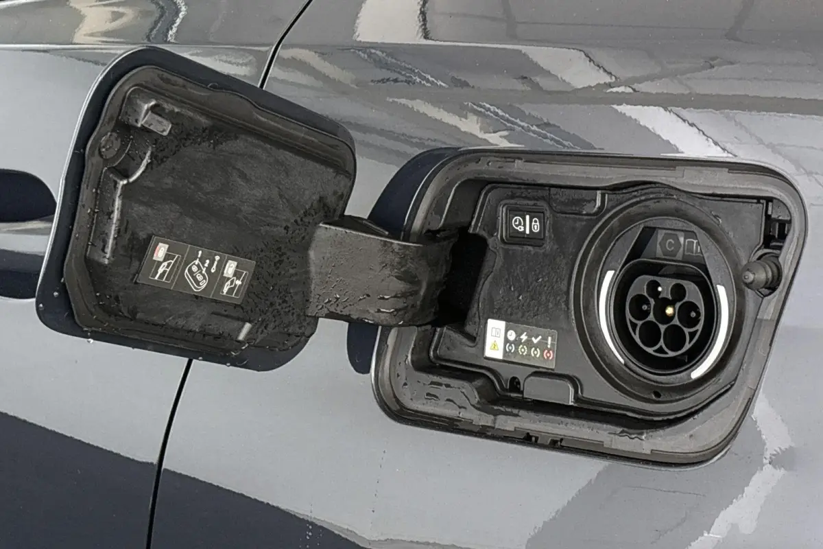 1.6 HYbrid4 300 GT Stoelverwarming LED Keyless Camera