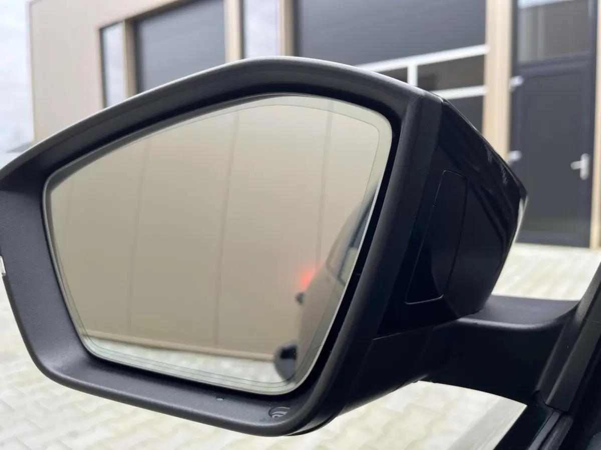 RS 245pk | DCC | 19” | Pano | Head up | Leder Alcantara