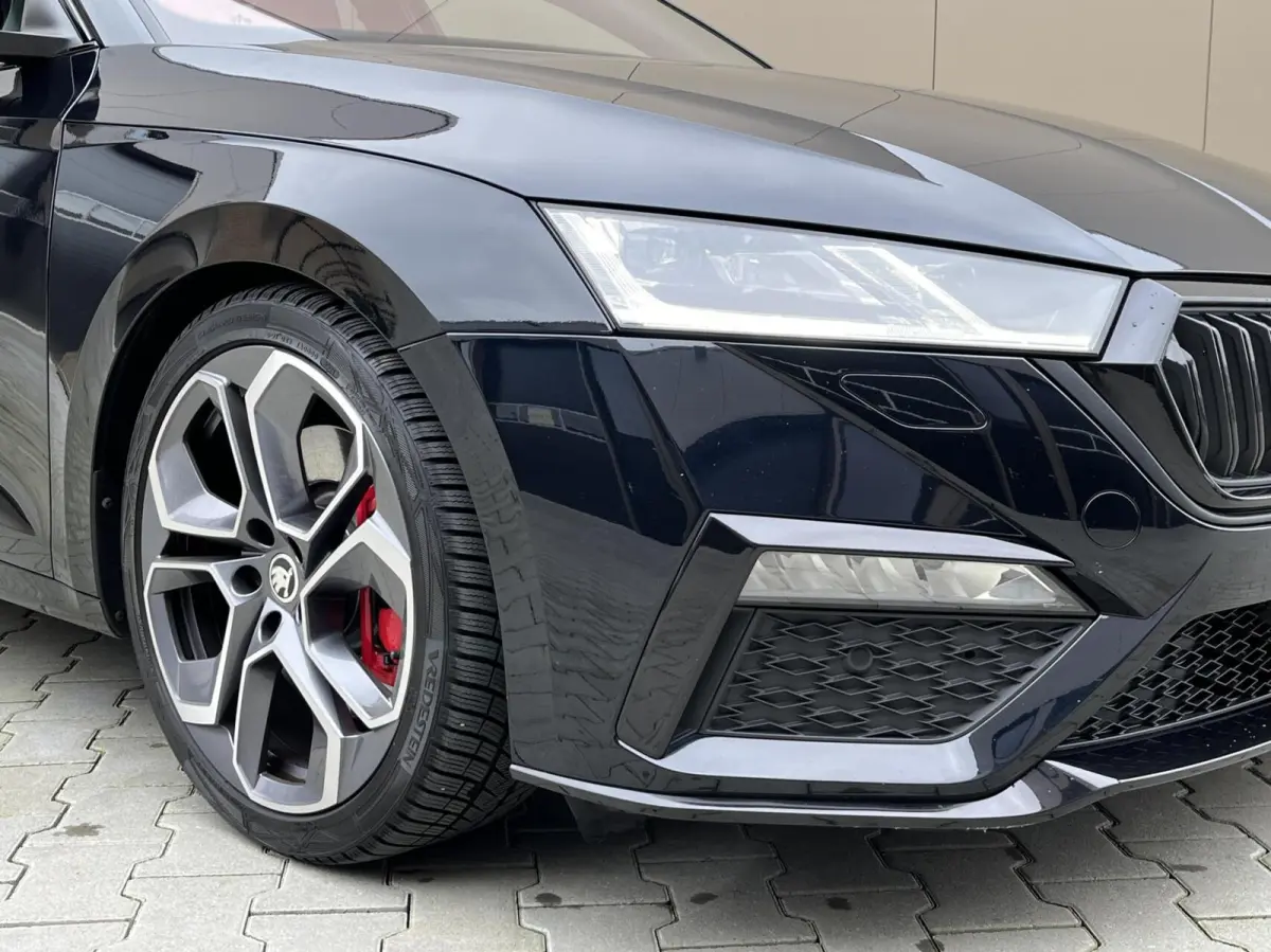 RS 245pk | DCC | 19” | Pano | Head up | Leder Alcantara