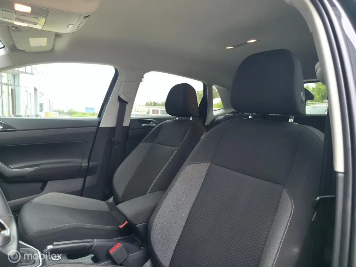 1.0 TSI Life Business / Stoelv. / Carplay