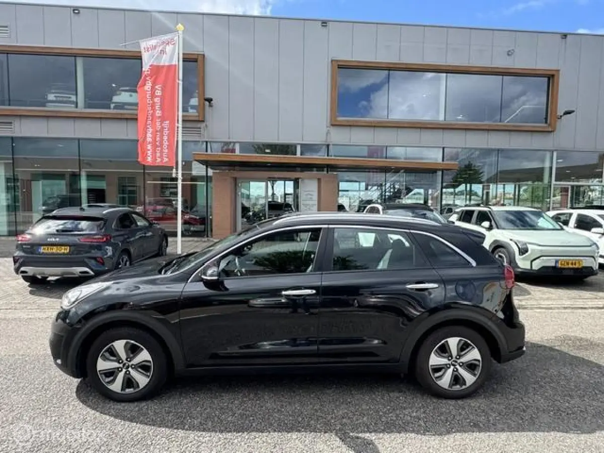 1.6 GDi Hybrid DynamicLine Trekhaak , Navigatie , Achteruit rij camera , Cruise controle , Climate controle , Lane assist , Dealer onderhouden met onderhoud historie