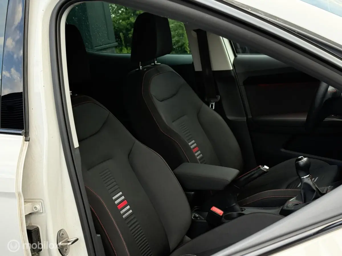 1.0 TSI FR Cruise-17'inch-Stoelverwarming