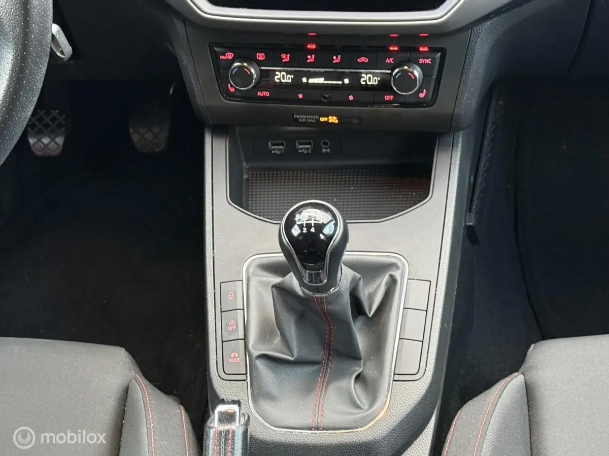 1.0 TSI FR Cruise-17'inch-Stoelverwarming