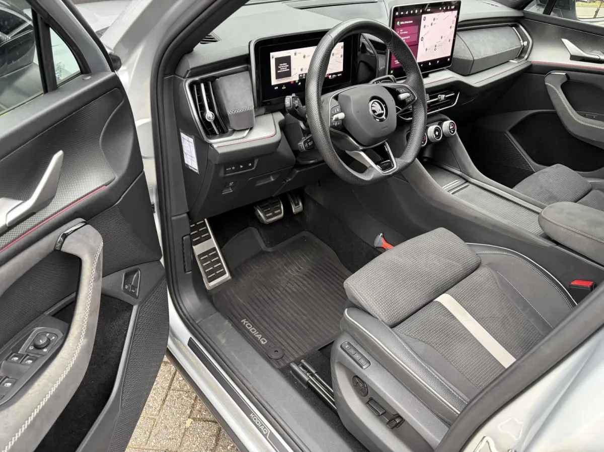 1.5 TSI PHEV Sportline Business / TREKHAAK