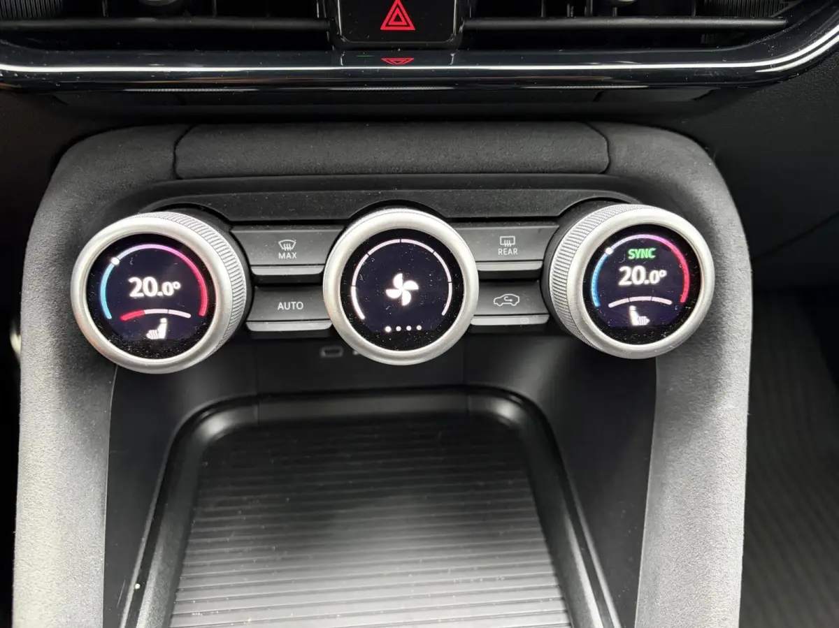 1.5 TSI PHEV Sportline Business / TREKHAAK