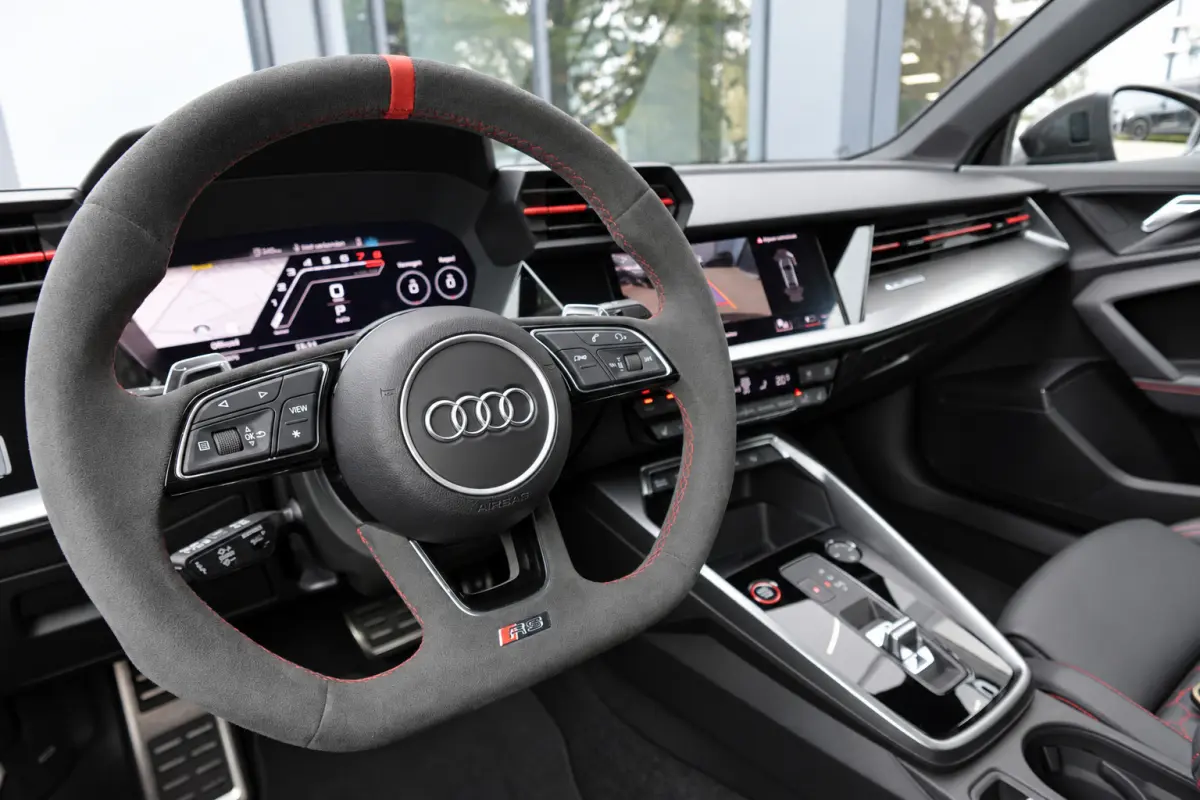 2.5 TFSI RS 3 quattro PANO KERAMISCH CARBON