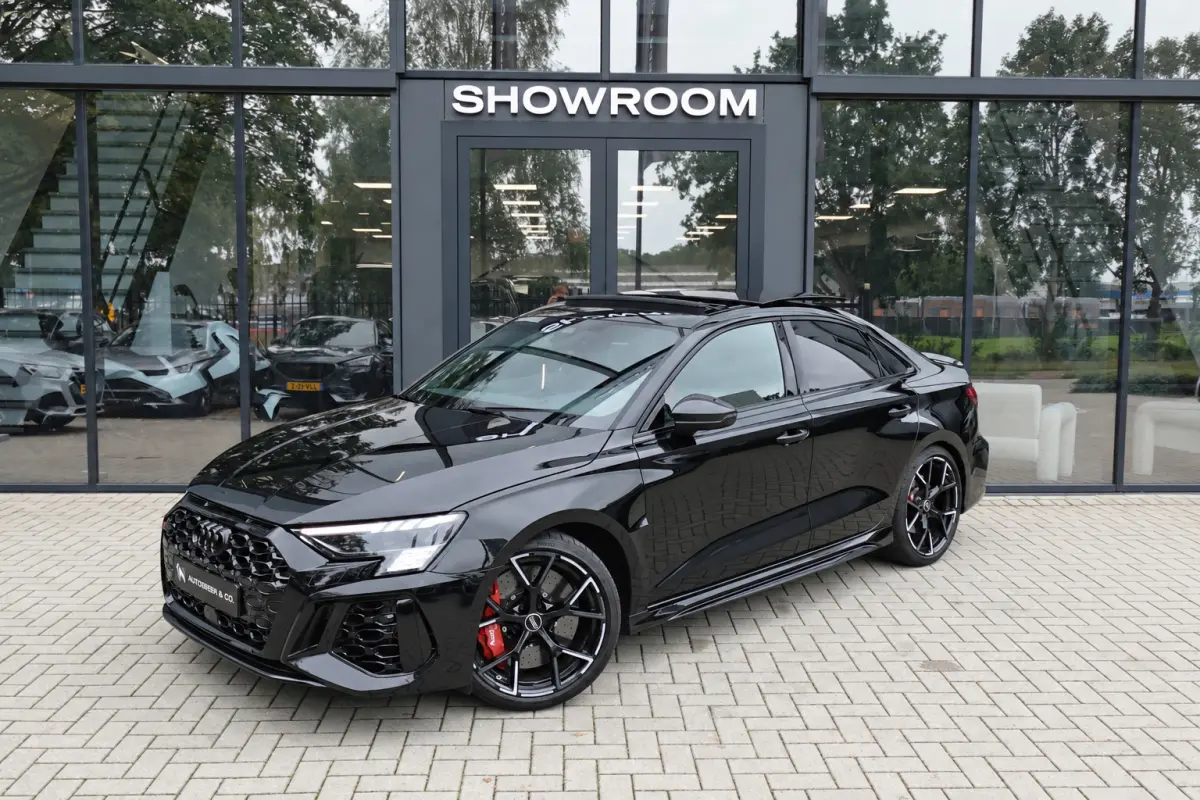 2.5 TFSI RS 3 quattro PANO KERAMISCH CARBON