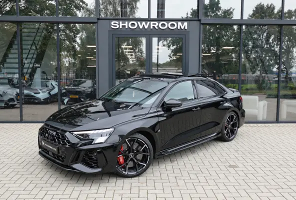 2.5 TFSI RS 3 quattro PANO KERAMISCH CARBON