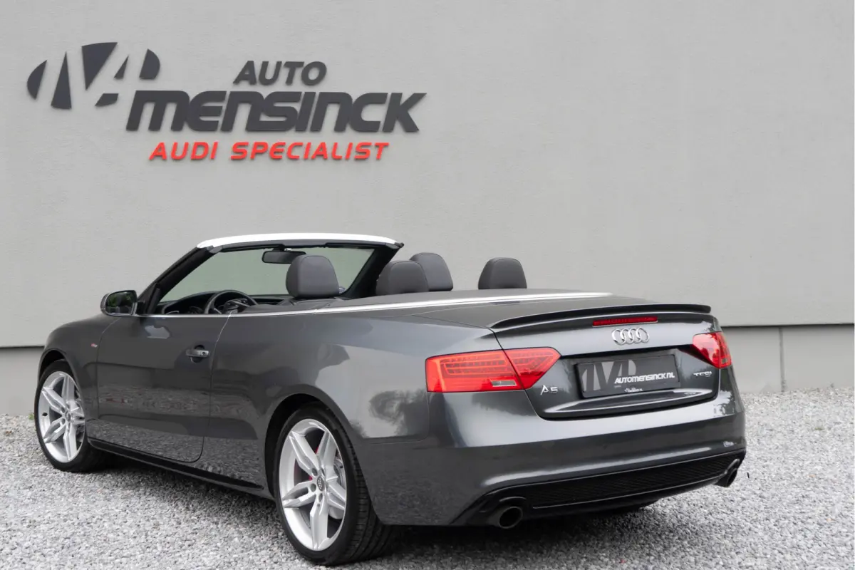 1.8 TFSI / S-line/ Stoelverwarming/ Audi Sound/ 19 Inch Velgen/
