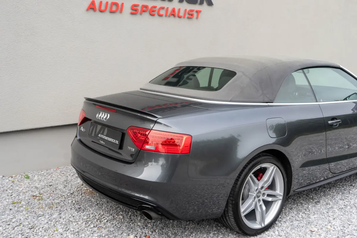 1.8 TFSI / S-line/ Stoelverwarming/ Audi Sound/ 19 Inch Velgen/
