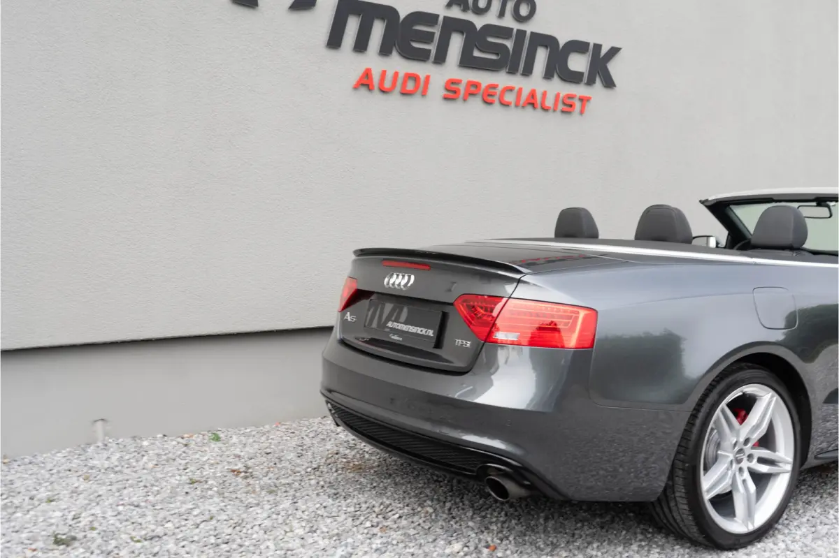 1.8 TFSI / S-line/ Stoelverwarming/ Audi Sound/ 19 Inch Velgen/