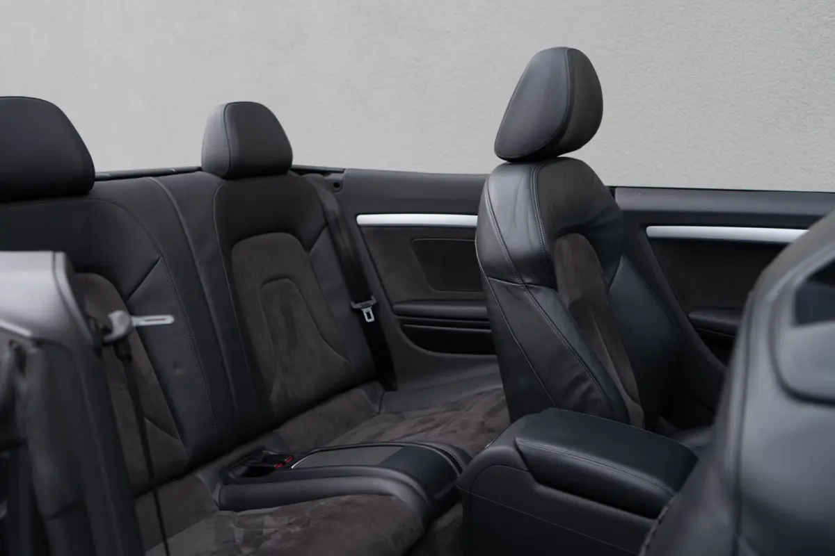 1.8 TFSI / S-line/ Stoelverwarming/ Audi Sound/ 19 Inch Velgen/