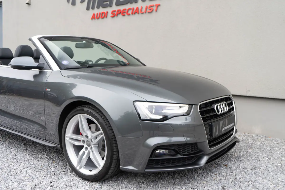 1.8 TFSI / S-line/ Stoelverwarming/ Audi Sound/ 19 Inch Velgen/
