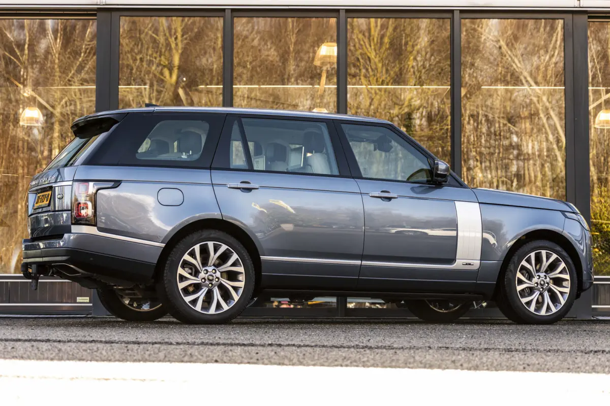 2.0 P400e LWB Autobiography