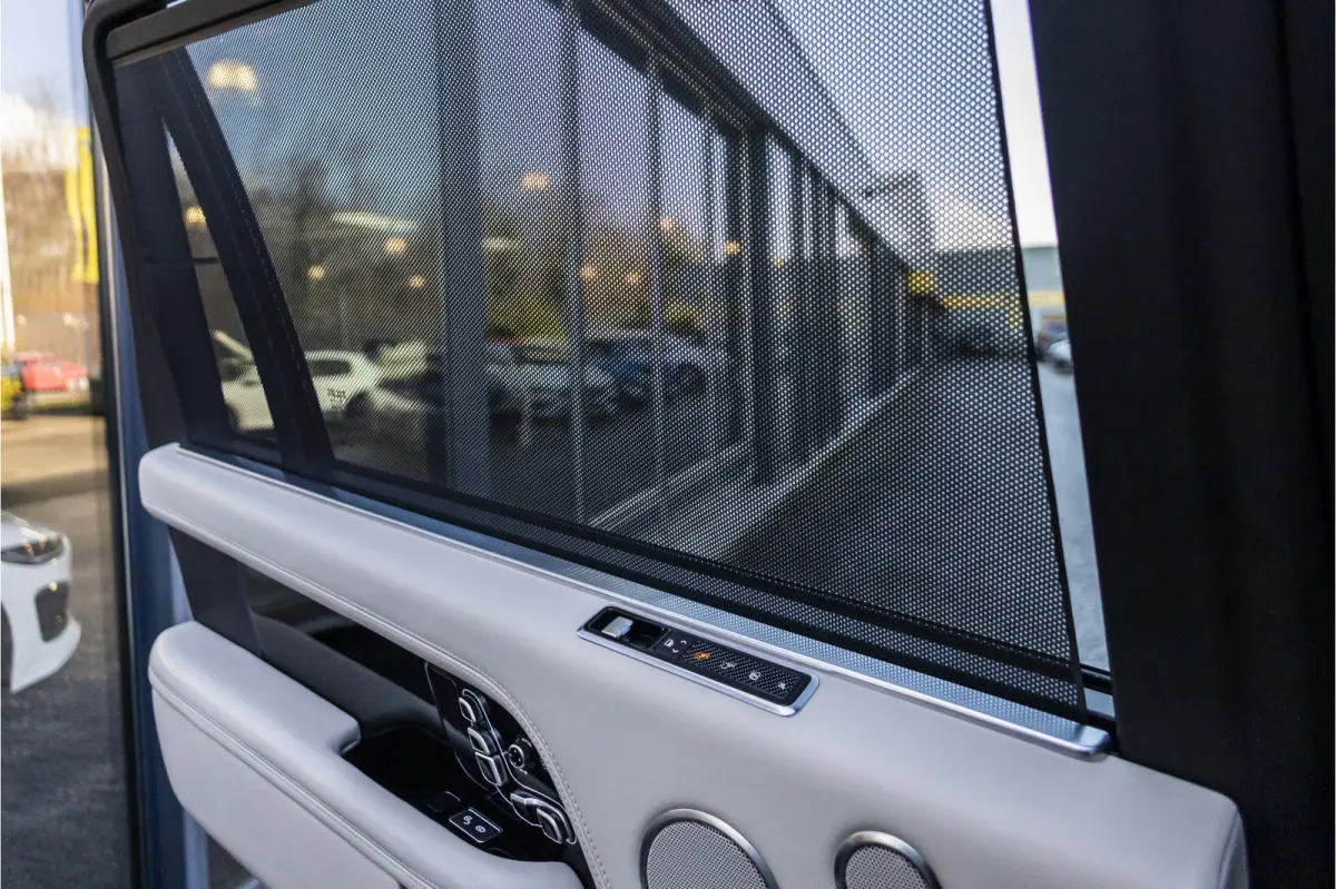 2.0 P400e LWB Autobiography
