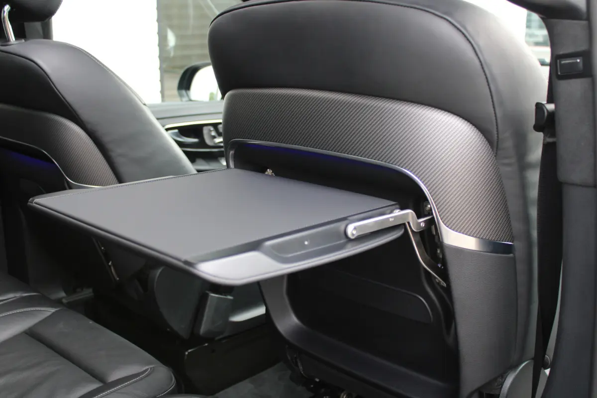 300d / AMG / Exclusive / DC / 4-matic / Luchtvering / Pano / Elec Stoelen / Burmester / Vol Opties / NIEUWSTAAT.