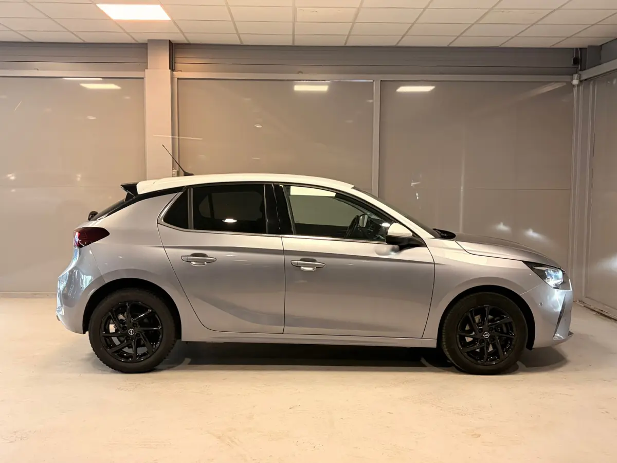 Elegance 1.2 Turbo 100pk | Carplay | Camera | Climate control |