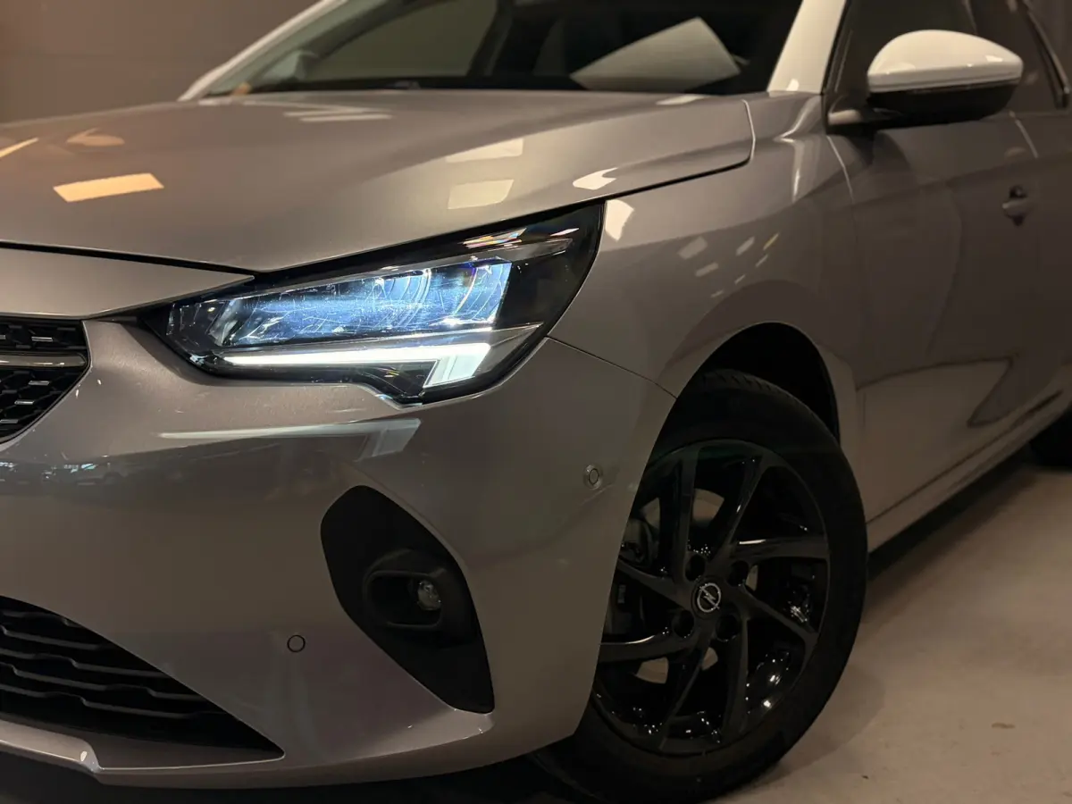 Elegance 1.2 Turbo 100pk | Carplay | Camera | Climate control |