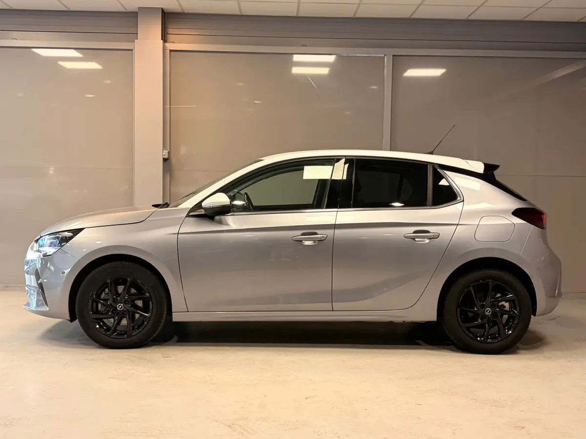 Elegance 1.2 Turbo 100pk | Carplay | Camera | Climate control |